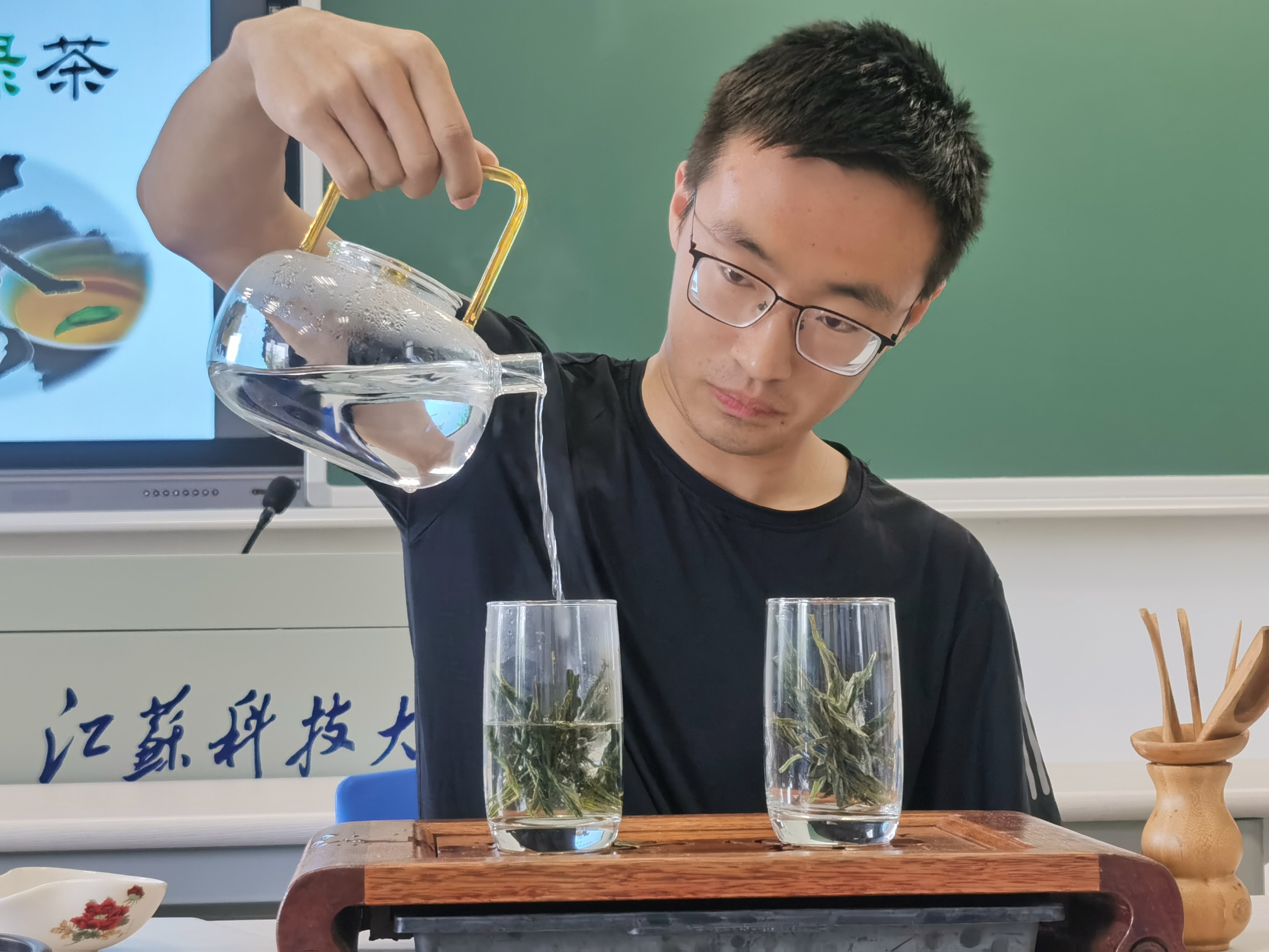 1681867146336108.jpg 1681867146336108.jpg