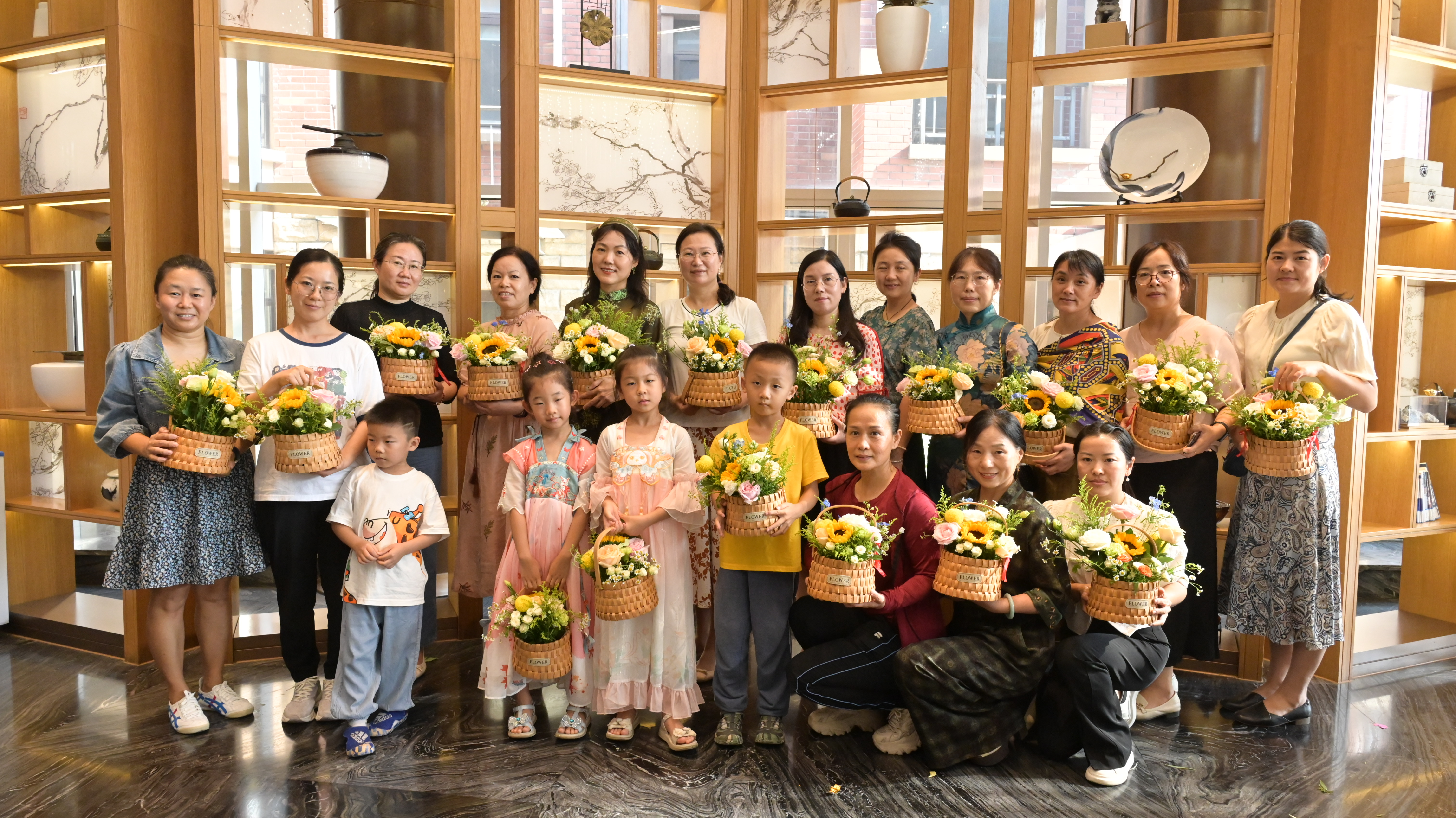 1694483605263379.jpg 1.jpg