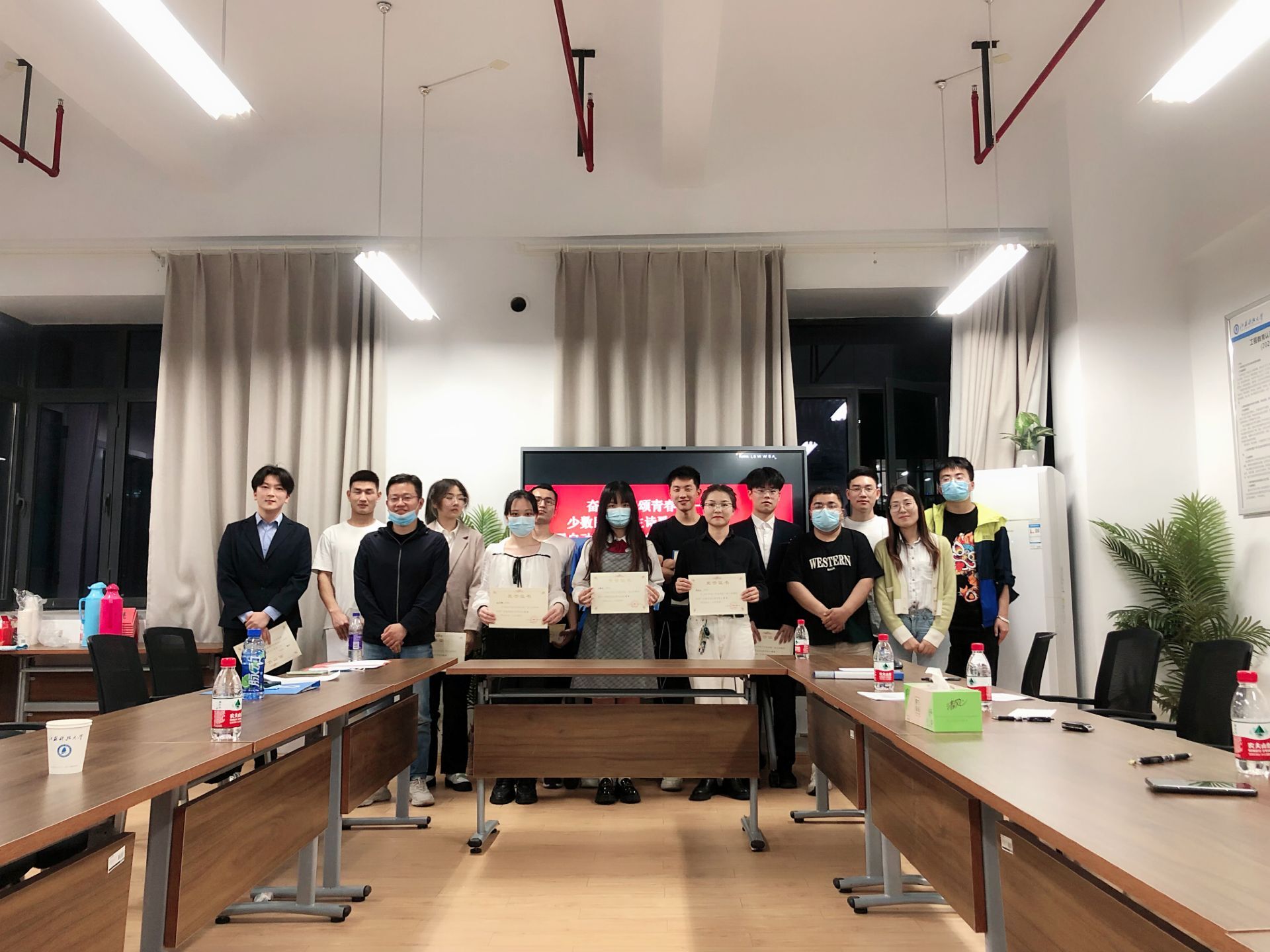 1651632165585355.jpg 1651632165585355.jpg