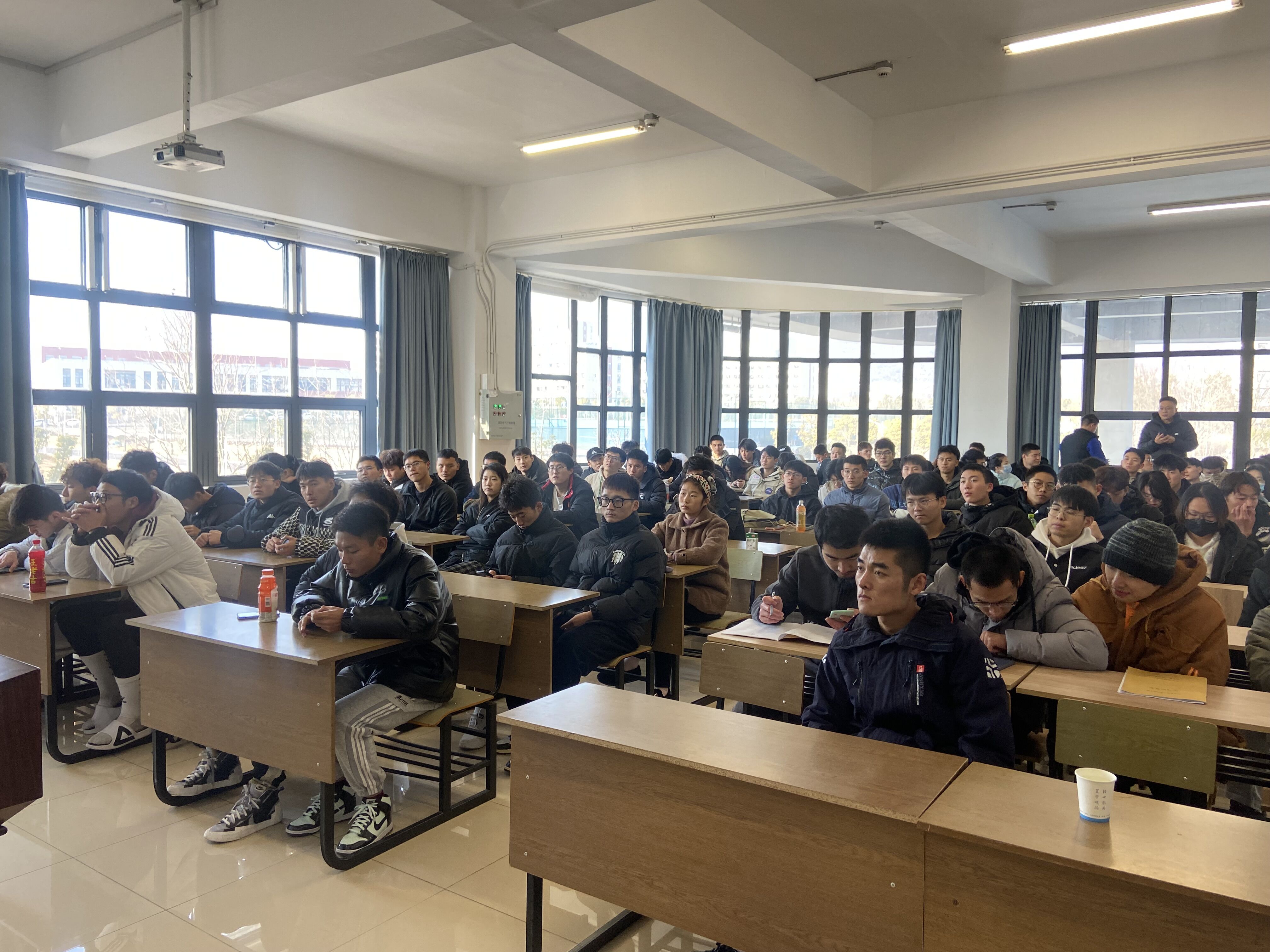 1640914956469435.jpg 2.jpg