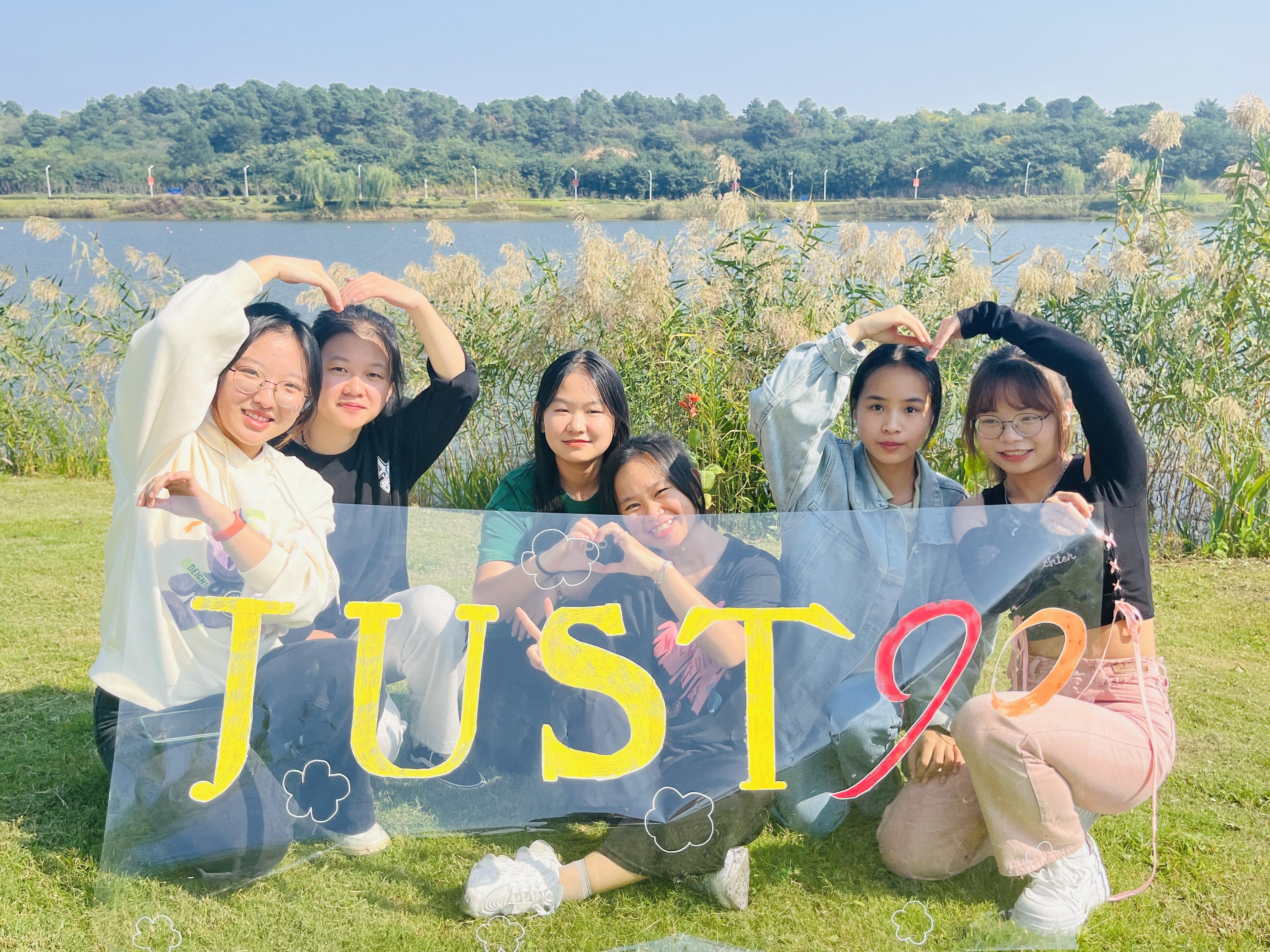 1698047320830351.jpg 1698047320830351.jpg