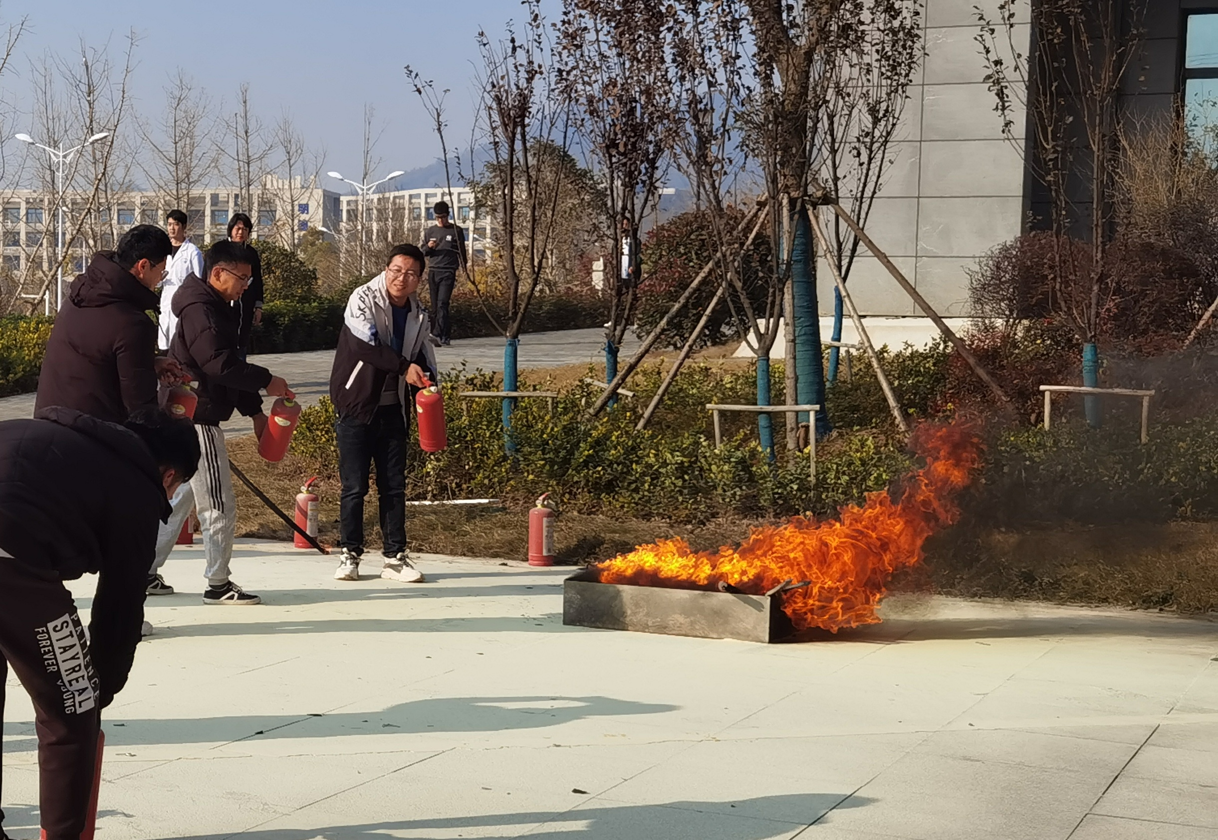 1638324670777298.png 图片2.png