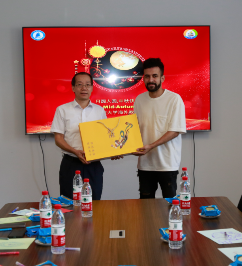 1662715558463543.png tu4.png